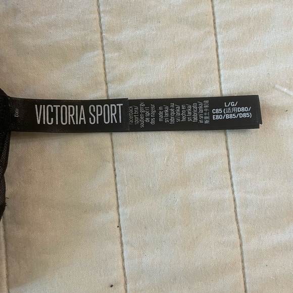 Victoria Sport Black and White Geometric Sports Bra Large - Picture 2 of 7